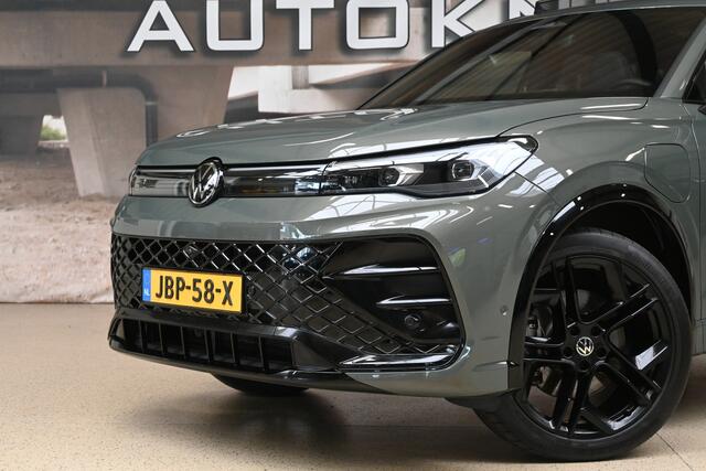 Volkswagen TIGUAN 1.5 eHybrid R-Line Edition | 360° Camera | Panoramadak | IQ. Light | 100% (Dealer) onderhouden label