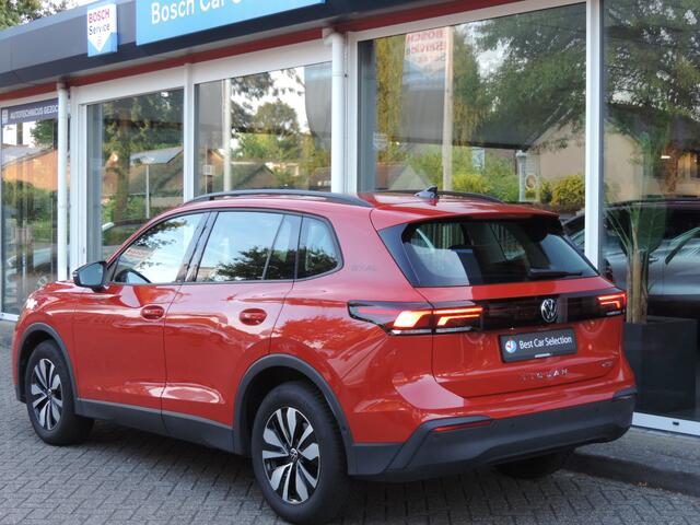 Volkswagen TIGUAN 1.5 eTSI Goal Automaat - Nav | CarPlay | Parkassist | 360 Camera | Stoel/stuurverw. | Dodehoek | Elektr. trekhaak