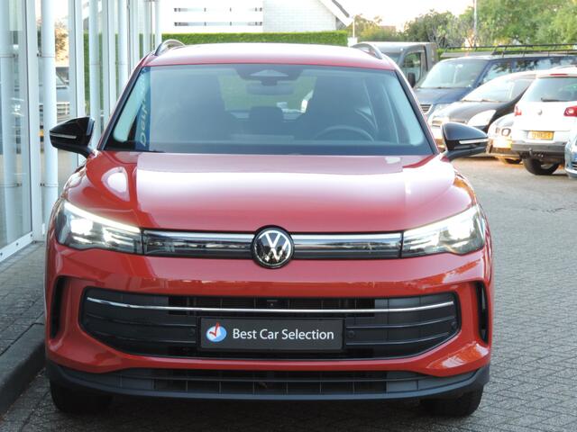 Volkswagen TIGUAN 1.5 eTSI Goal Automaat - Nav | CarPlay | Parkassist | 360 Camera | Stoel/stuurverw. | Dodehoek | Elektr. trekhaak