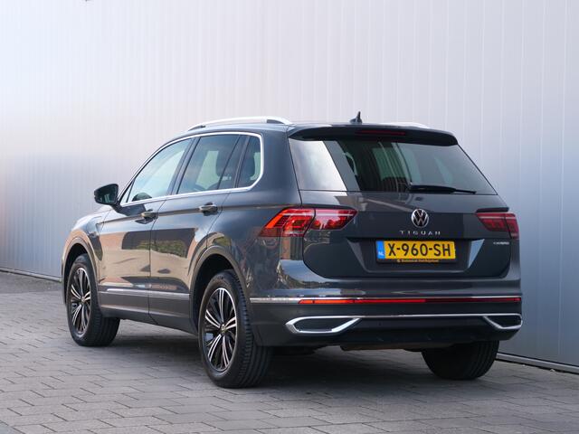 Volkswagen TIGUAN 1.4 TSI 245pk eHybrid Business+ Automaat Schuifdak / Trekhaak / Navigatie / Stoelverwarming
