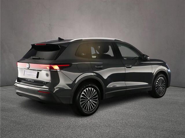 Volkswagen TIGUAN Life Edition 1.5 eTSI 150pk DSG Automaat Trekhaak, 360 camera, Achteruitrijcamera, Adaptive cruise control, Elektrische achterklep, Navigatie