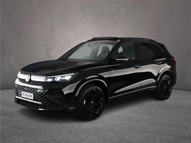 Volkswagen TIGUAN R-Line Edition 1.5 eTSI 150pk DSG Automaat Trekhaak, Panoramadak, Harman Kardon audio, Black Style, Adaptive cruise control, LED matrix koplampen