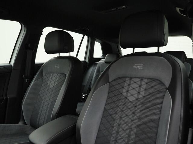 Volkswagen TIGUAN 1.5TSI/150PK R-Line DSG · Trekhaak · Navigatie · Camera + Parkeersensoren