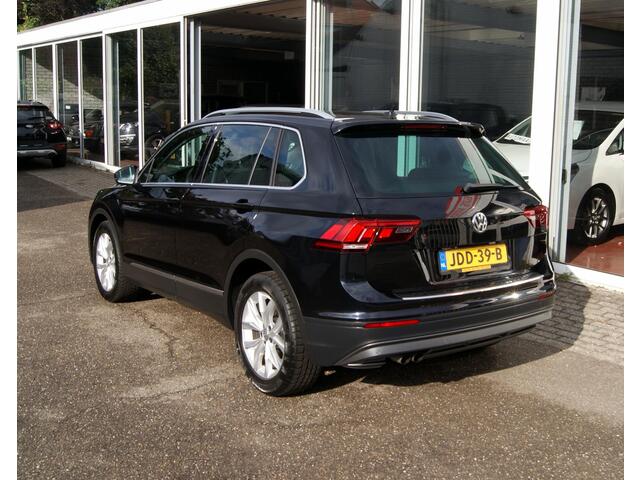 Volkswagen TIGUAN 1.4 TSI Comfortline Business Navi,Pdc,cruise,clima,Trekhaak,RIJKLAARPRIJS