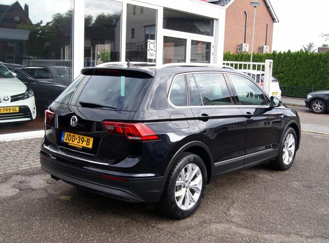 Volkswagen TIGUAN 1.4 TSI Comfortline Business Navi,Pdc,cruise,clima,Trekhaak,RIJKLAARPRIJS