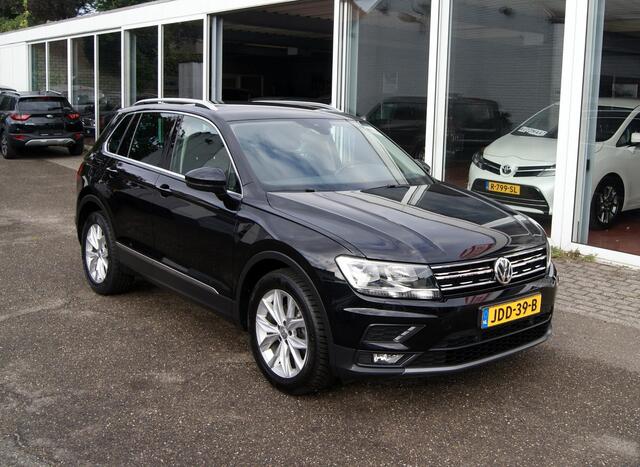 Volkswagen TIGUAN 1.4 TSI Comfortline Business Navi,Pdc,cruise,clima,Trekhaak,RIJKLAARPRIJS