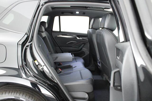 Volkswagen TIGUAN 1.5 272pk eHybrid R-Line Edition Black Style Leder Memory Harman Kardon Trekhaak Camera Panoramadak Stoelverwarming Massage