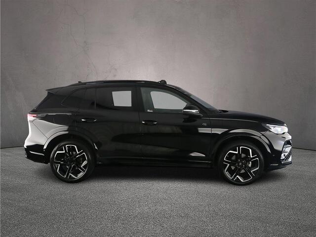 Volkswagen TIGUAN R-Line Edition 1.5 eTSI 150pk DSG Automaat Trekhaak, Panoramadak, Black Style, Adaptive cruise control, Navigatie, 360 camera, Elektrische achterklep