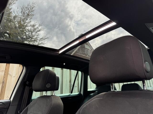 Volkswagen TIGUAN 2.0 TSI AUTOMAAT / 4 MOTION / PANO / MASSAGE / ETC