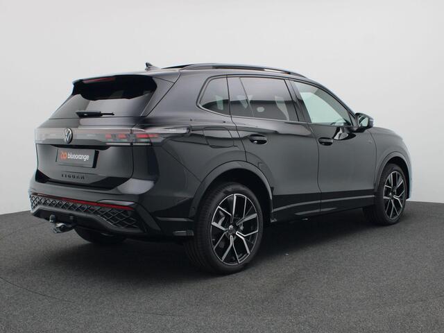 Volkswagen TIGUAN 1.5 eHybrid R-Line Edition 272PK DSG black style, matrix led, trekhaak, panoramadak, 360gr. camera, keyless, stuur-stoelverwarming, adaptive cruise, side assist, 20" lichtmetaal