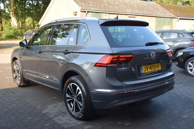 Volkswagen TIGUAN 2.0 TSI 4M. HIGHLINE