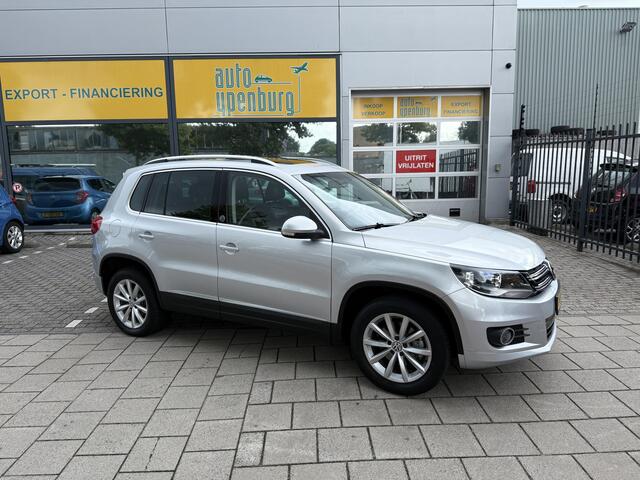 Volkswagen TIGUAN Automaat * 85.806 Km * Panoramadak * Leer * Navi *
