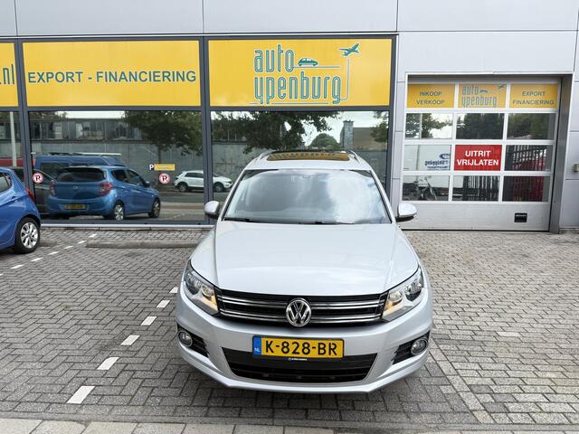 Volkswagen TIGUAN Automaat * 85.806 Km * Panoramadak * Leer * Navi *