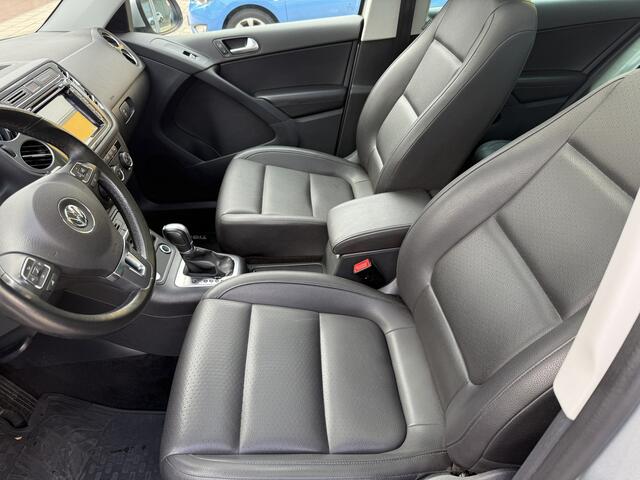 Volkswagen TIGUAN Automaat * 85.806 Km * Panoramadak * Leer * Navi *