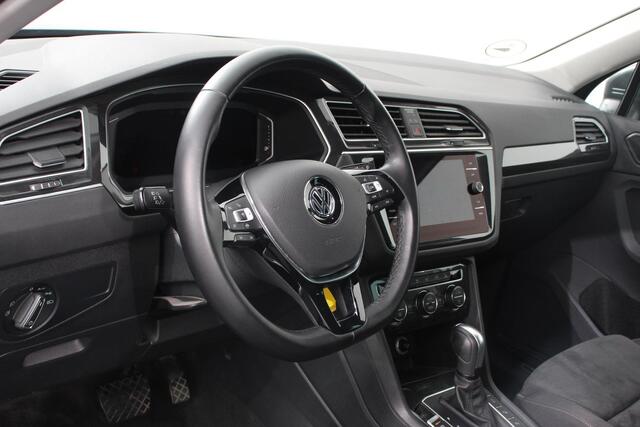 Volkswagen TIGUAN 1.5 TSI DSG ACT Highline Team Volkswagen Tiguan 1.5 TSI ACT Highline | Navigatie | Adaptive Cruise Control | Stoel/Stuurverwarming | Elektrische Trekhaak | Virtual Cockpit |