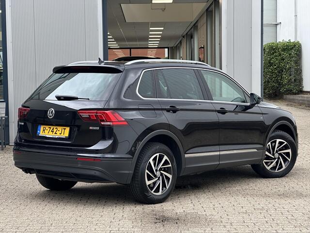 Volkswagen TIGUAN 2.0 TSI 4Motion Highline | Trekhaak Elektr./LED/Cruise Adaptief/Navi/Camera