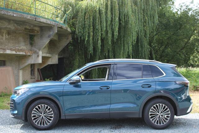 Volkswagen TIGUAN 1.5 eTSI 150PK DSG ELEGANCE ALCANTARA/360° CAMERA/TREKHAAK