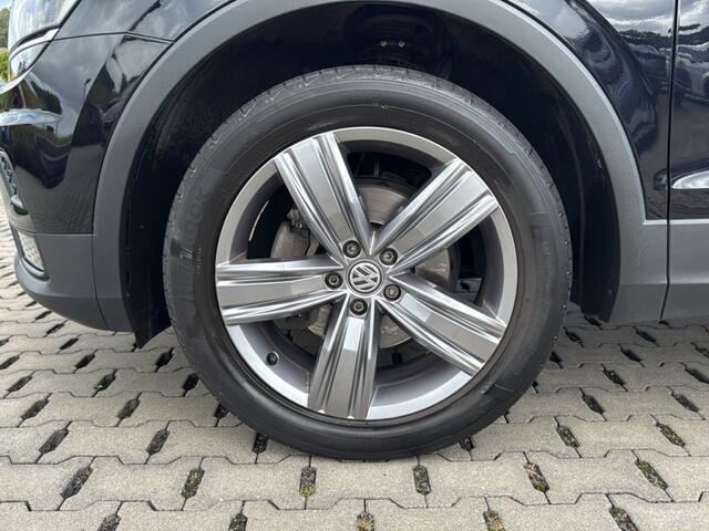 Volkswagen TIGUAN 1.5 TSI DSG HIGHLINE 7P TREKHAAK/NAVI/ACC/PDC/STOELVERW/E-KLEP
