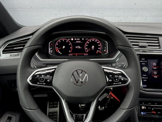 Volkswagen TIGUAN 1.5 TSI 3x R-Line Pano/Head Up/Digital/Carplay