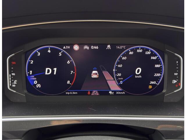 Volkswagen TIGUAN 1.5 TSI 3x R-Line Pano/Head Up/Digital/Carplay
