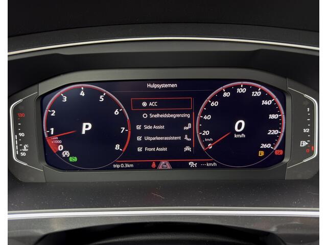 Volkswagen TIGUAN 1.5 TSI 3x R-Line Pano/Head Up/Digital/Carplay
