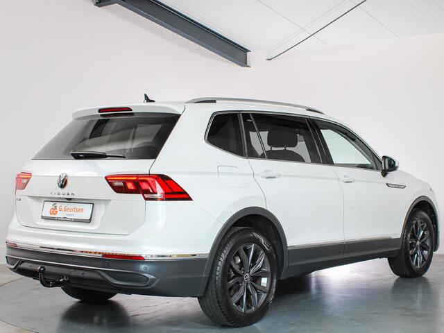 Volkswagen TIGUAN Allspace 1.5 TSI Life Business 7-Persoons, Trekhaak,