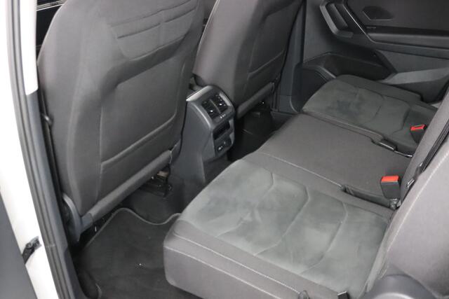 Volkswagen TIGUAN Allspace 1.5 TSI Life Business 7-Persoons, Trekhaak,