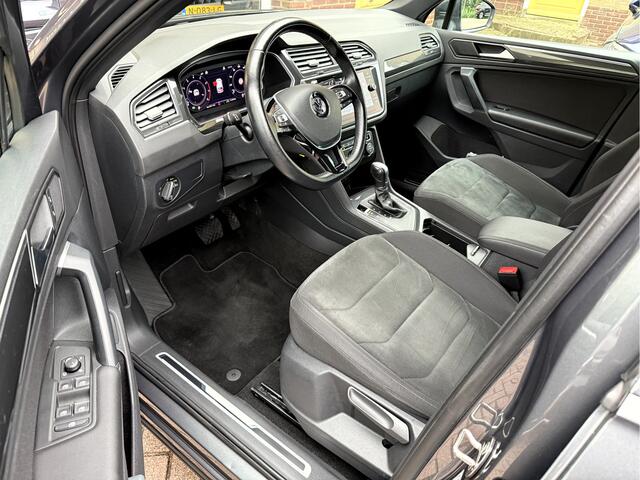 Volkswagen TIGUAN 1.5 TSI ACT High R-Line 20''Lmv, Trekhaak, Stoelverwarming