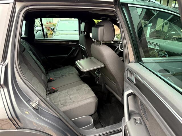 Volkswagen TIGUAN 1.5 TSI ACT High R-Line 20''Lmv, Trekhaak, Stoelverwarming