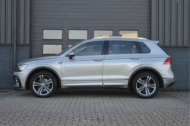 Volkswagen TIGUAN 2.0 TSI 4Motion Highline R-LINE | ACC | CAMERA | TREKHAAK |