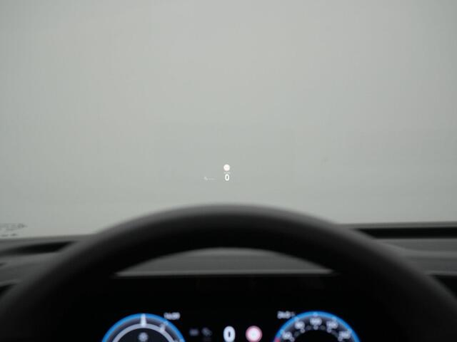 Volkswagen TIGUAN 1.5 eHybrid 204 pk DSG R-Line Edition | Panoramadak | Trekhaak | Adaptief onderstel | IQ Light | Head-up display | Harman/Kardon