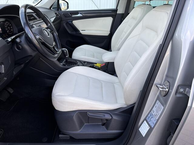 Volkswagen TIGUAN 1.4 TSI 4Motion Highline automaat [ panodak,leer,R-Line,virtual dash,fm navi,camera ]
