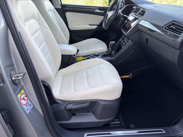 Volkswagen TIGUAN 1.4 TSI 4Motion Highline automaat [ panodak,leer,R-Line,virtual dash,fm navi,camera ]