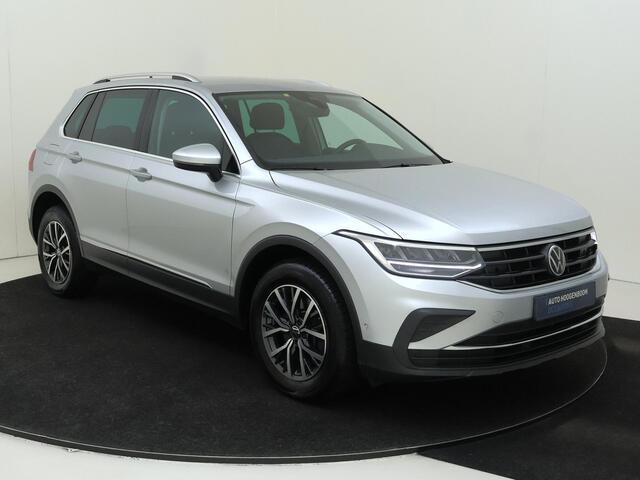 Volkswagen TIGUAN 1.4 TSI eHybrid Life | Parkeerassistent | Keyless | Digital cockpit Pro | Achteruitrijcamera | Adaptieve cruise control | 3-zone airco | Navigatie |