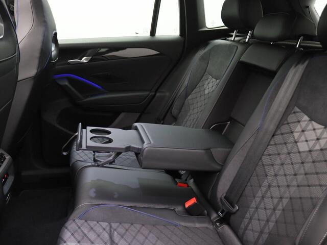 Volkswagen TIGUAN 1.5 eHybrid R-Line Edition 272PK DSG Pano-Schuifdak, Adaptieve Cruise Controle, Matrix LED verlichting, Keyless, Side Assist, Trekhaak, 20" LM Velgen