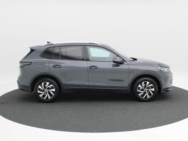 Volkswagen TIGUAN 1.5 eTSi 130 Pk Automaat Life Edition | Carplay | Trekhaak | Adaptive Cruise | Climate Control | Parkeersensoren | Stoel Verwarming | Navigatiesysteem | 17 Inch | 19.060 Km