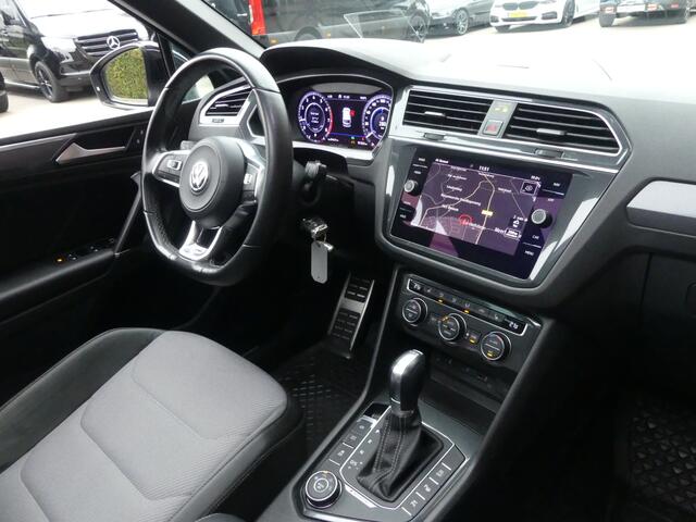 Volkswagen TIGUAN 2.0 TSI 4Motion 2 X R-line / Schuifdak / Trekhaak