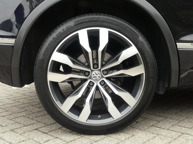 Volkswagen TIGUAN 2.0 TSI 4Motion 2 X R-line / Schuifdak / Trekhaak