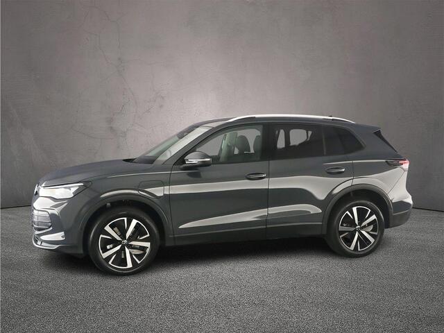 Volkswagen TIGUAN Life Edition 1.5 TSI eHybrid 204pk DSG Automaat Trekhaak, 360 camera, Adaptive cruise control, LED matrix koplampen, Elektrische achterklep