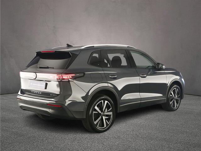 Volkswagen TIGUAN Life Edition 1.5 TSI eHybrid 204pk DSG Automaat Trekhaak, 360 camera, Adaptive cruise control, LED matrix koplampen, Elektrische achterklep