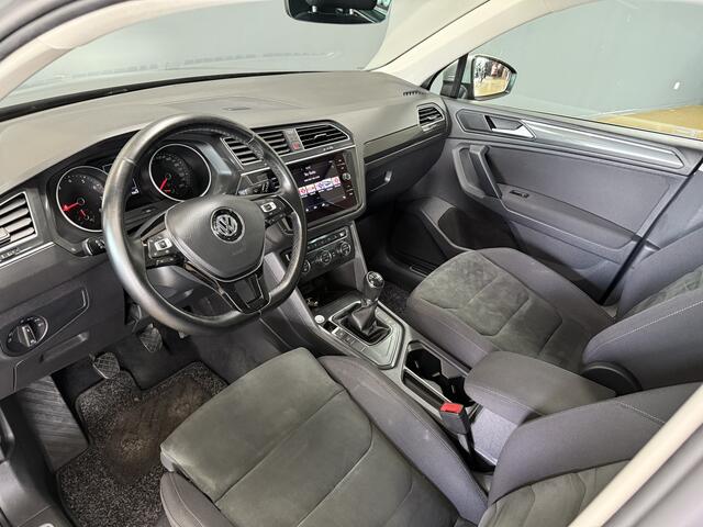 Volkswagen TIGUAN 1.5 TSI Comfortline Business | Elektr. Trekhaak | Carplay | Massage