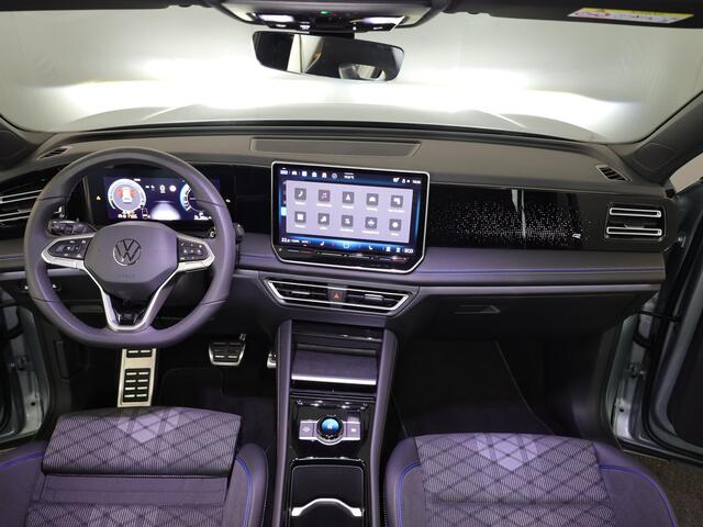 Volkswagen TIGUAN 1.5 eHybrid R-Line Edition 204 PK PHEV | Verlengde garantie | Panorama dak | Trekhaak | Black Style | Stoel - en stuurverwarming |
