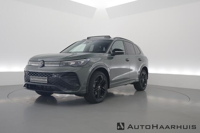 Volkswagen TIGUAN 1.5 eHybrid R-Line Black Style | Pano | Massage | Adapt. Cruise | IQ. Light | Camera | Keyless | CarPlay
