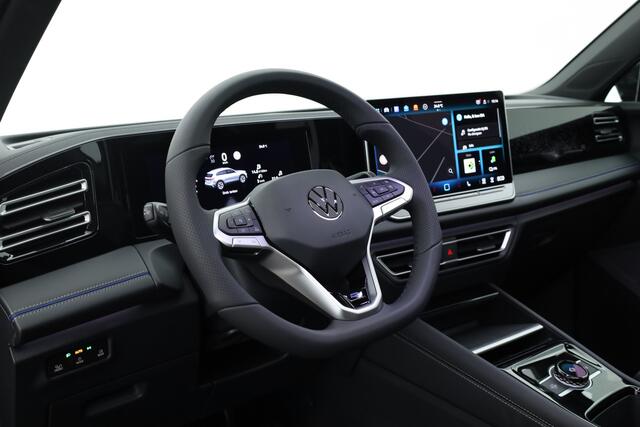 Volkswagen TIGUAN 1.5 eHybrid R-Line Black Style | Pano | Massage | Adapt. Cruise | IQ. Light | Camera | Keyless | CarPlay