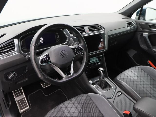Volkswagen TIGUAN 1.5 TSi 150 Pk Automaat R-Line Business+ | Full LED | Navigatie | 19 Inch | Adaptive Cruise | Privacy Glass | Parkeersensoren | 45.990 Km!!
