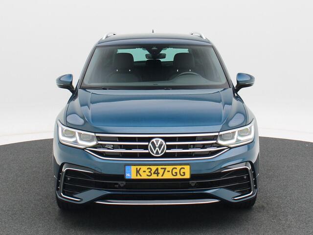 Volkswagen TIGUAN 1.5 TSi 150 Pk Automaat R-Line Business+ | Full LED | Navigatie | 19 Inch | Adaptive Cruise | Privacy Glass | Parkeersensoren | 45.990 Km!!