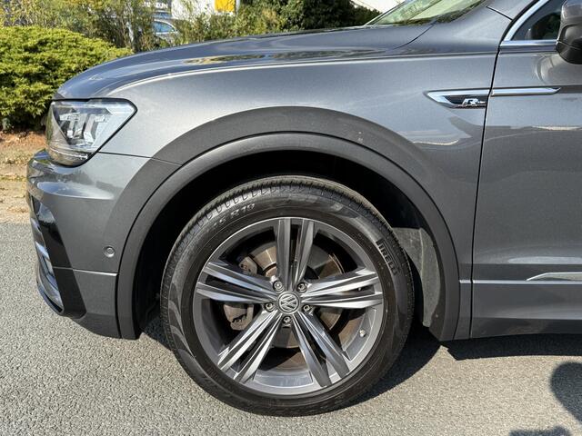 Volkswagen TIGUAN 2.0 TSI 4Motion R-Line 180PK DSGoPanooTrekhaak