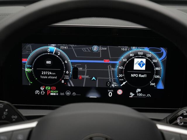 Volkswagen TIGUAN 1.5 eHybrid 272 pk R-Line Edition | 360° camera | Harman Kardon geluid | Black Style | Head-up display | Standkachel | IQ Light | 19 inch