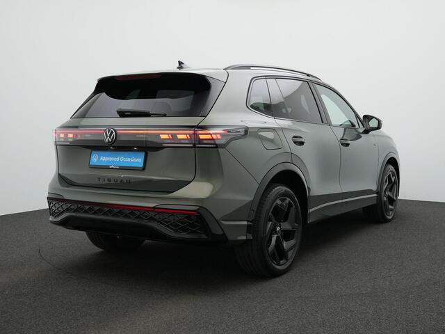 Volkswagen TIGUAN 1.5 eHybrid 272 pk R-Line Edition | 360° camera | Harman Kardon geluid | Black Style | Head-up display | Standkachel | IQ Light | 19 inch