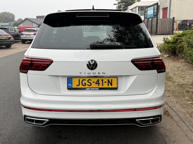 Volkswagen TIGUAN 1.5 TSI 150PK DSG 3xR-LineoPanooTrekhaak